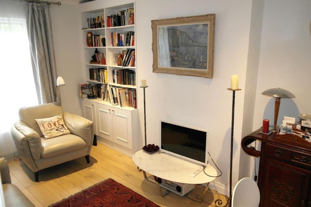 2 Bed Room Flat Near Westfield, West Londres Exterior foto